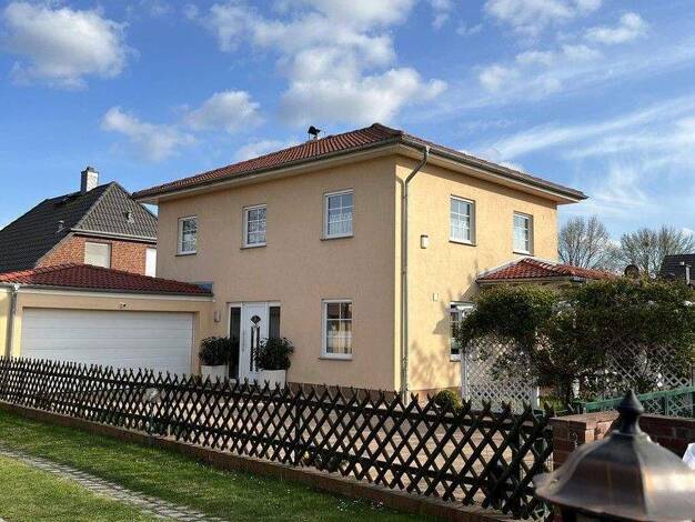 Einfamilienhaus zum Kauf provisionsfrei 795.000 € 4 Zimmer 140 m² 433 m² Grundstück Hohen Neuendorf 16540
