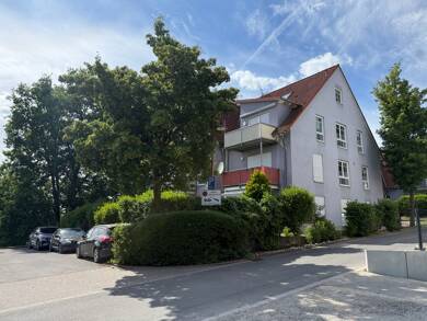 Wohnung zur Miete 1.000 € 3 Zimmer 90 m² Geschoss 2/2 frei ab sofort Kellerberg 26 Höchstadt Höchstadt a.d.Aisch 91315