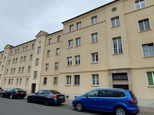 Wohnung zur Miete 505 € 3 Zimmer 72,1 m² frei ab 01.10.2026 Friedensplatz 3 Innenstadt Dessau-Roßlau 06844