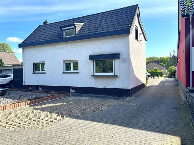 Einfamilienhaus zum Kauf 299.000 € 6 Zimmer 110 m² 612 m² Grundstück Lohmar Lohmar 53797