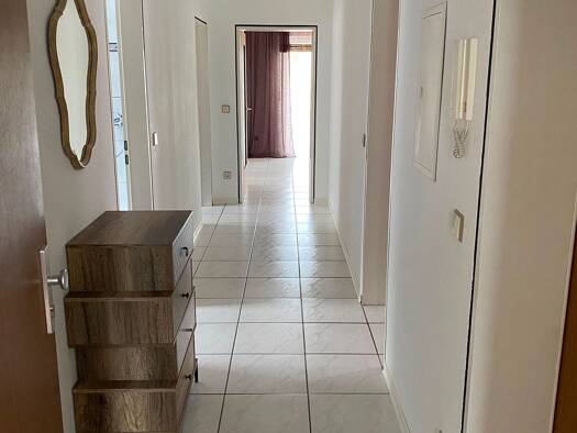 Terrassenwohnung zur Miete 870 € 3 Zimmer 100 m² Geschoss EG/3 frei ab 01.10.2026 Föhrenstraße 38 Röthenbach bei St Wolfgang Wendelstein 90530