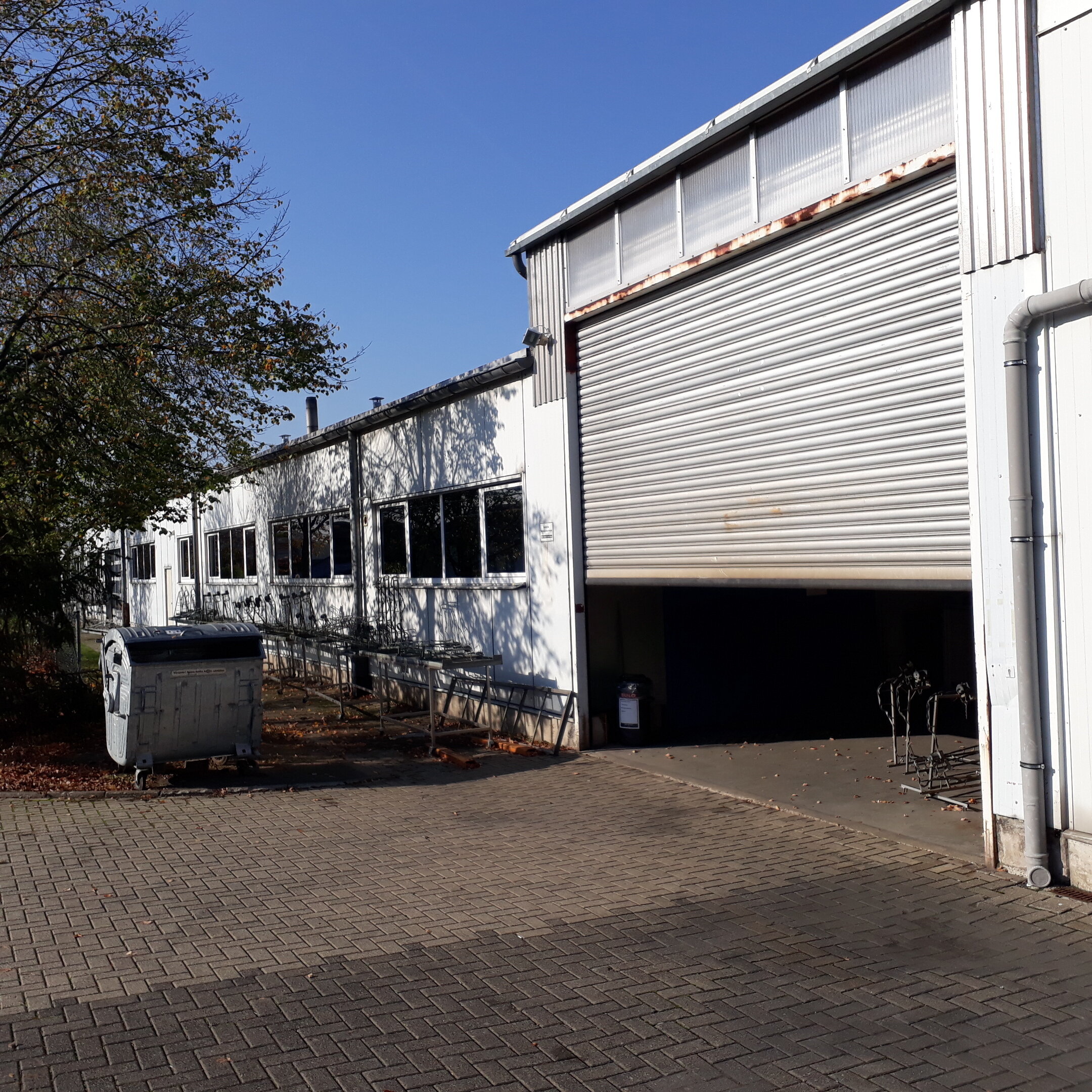 Halle/Industriefläche zur Miete 745 m²<br/>Lagerfläche von 670 m² bis 745 m²<br/>Teilbarkeit Waldau Kassel 34123