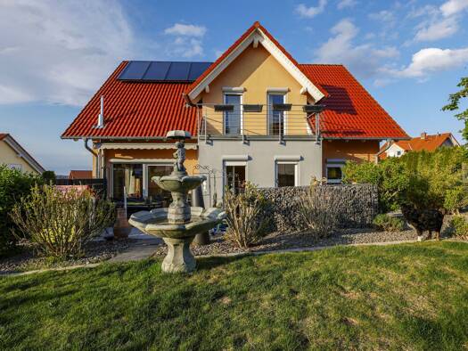 Einfamilienhaus zum Kauf 519.000 € 5 Zimmer 221 m² 646 m² Grundstück Benzingen Winterlingen 72474