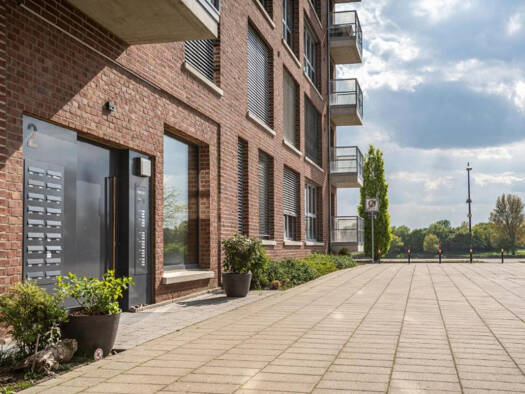 Wohnung zum Kauf 249.000 € 1 Zimmer 43,3 m² frei ab sofort Bremen 28217