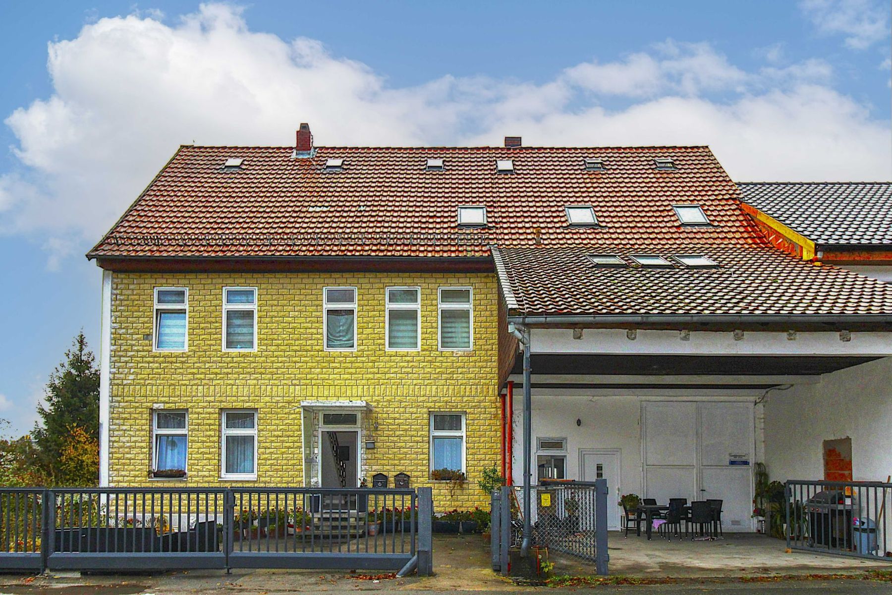 Mehrfamilienhaus zum Kauf als Kapitalanlage geeignet 499.000 € 14 Zimmer 2.400 m²<br/>Wohnfläche 2.000,1 m²<br/>Grundstück Osterode Osterode 37520