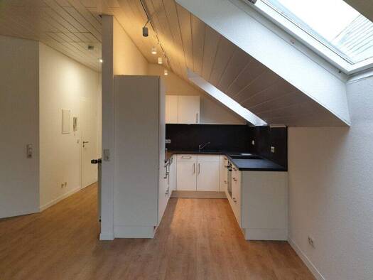 Wohnung zur Miete 850 € 2 Zimmer 70 m² 4. Geschoss frei ab 01.01.2026 Innenstadt Trier 54290