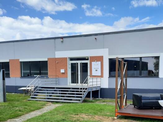 Bürogebäude zur Miete provisionsfrei 190 € Barmstedt 25355