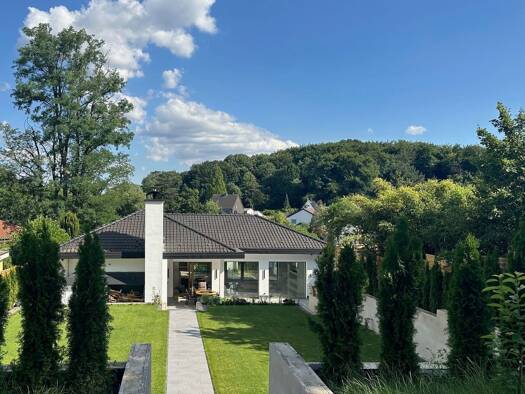 Villa zum Kauf 1.990.000 € 11 Zimmer 491 m² 1.423 m² Grundstück frei ab sofort Artur-Brocke-Allee 36 Speldorf Mülheim an der Ruhr 45478