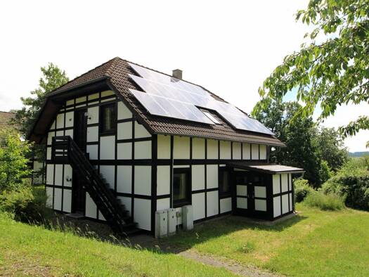 Haus zum Kauf 159.000 € 6 Zimmer 146 m² 591 m² Grundstück Frankenau Frankenau 35110