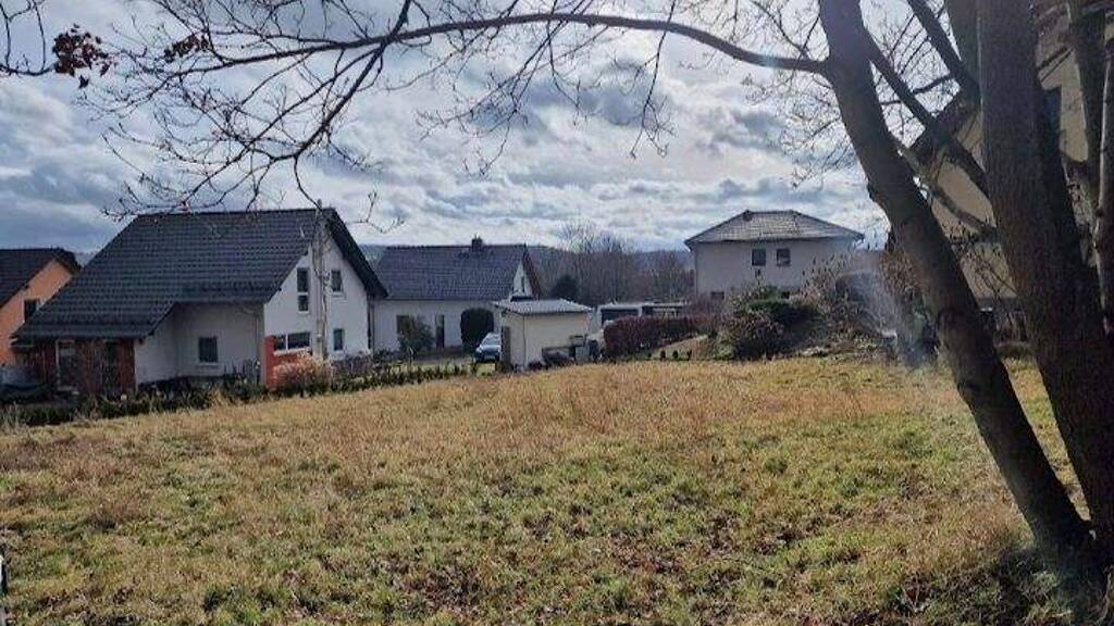 Grundstück zum Kauf provisionsfrei 450 m² Grundstück frei ab sofort Pößneck,Stadt Pößneck 07381