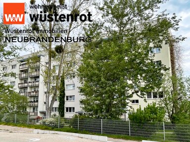 Wohnung zur Miete 456 € 4 Zimmer 76 m² Innenstadt Neubrandenburg 17033