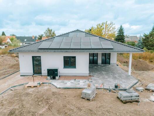 Bungalow zum Kauf - Erstbezug provisionsfrei 499.000 € 5 Zimmer 157 m² 971 m² Grundstück Schröders Garten Gerwisch Biederitz 39175