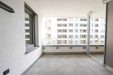 Wohnung zur Miete 809,85 € 2 Zimmer 54,7 m² 1. Geschoss frei ab 01.10.2024 Von-Hünefeld-Straße 20+22 Stadtmitte Neu-Ulm 89231