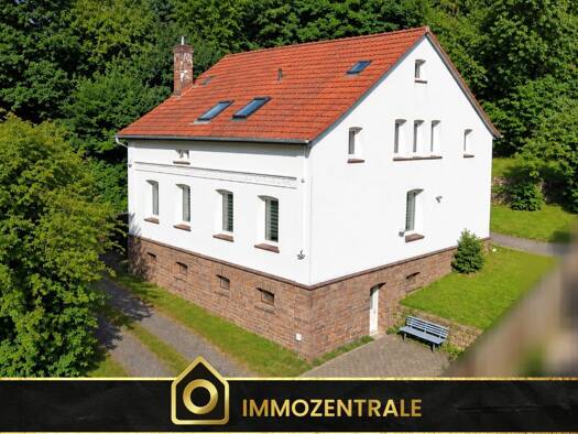 Mehrfamilienhaus zum Kauf als Kapitalanlage geeignet 149.000 € 9 Zimmer 155,7 m² 2.527 m² Grundstück Bad Karlshafen Bad Karlshafen 34385
