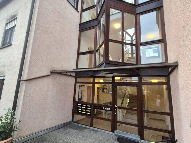 Wohnung zum Kauf 145.000 € 1,5 Zimmer 30 m² 1. Geschoss Hochberg Remseck 71686