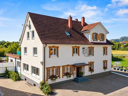 Restaurant zum Kauf 995.000 € 825 m² Gastrofläche 2.500 m² Grundstück Worblingen Rielasingen-Worblingen 78239