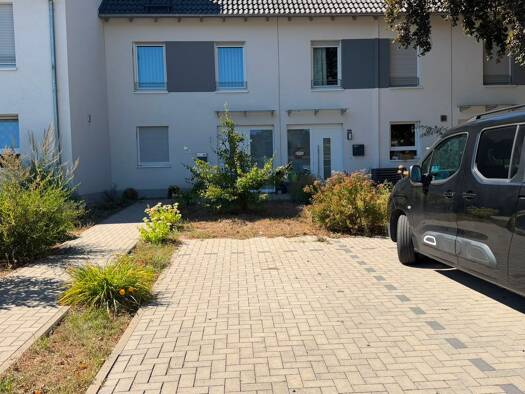 Reihenhaus zur Miete 3.000 € 5 Zimmer 136 m² 216 m² Grundstück frei ab sofort Obere Martinsthaler Straße 4 Walluf 65396
