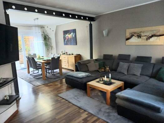 Haus zum Kauf 215.000 € 4,5 Zimmer 125 m² 371 m² Grundstück Pirmasenser Straße 15 Rodalben 66976