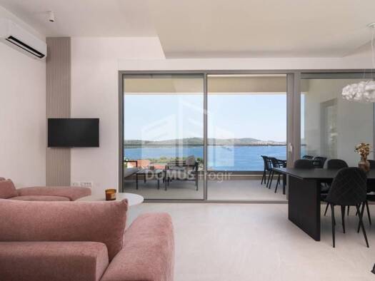 Wohnung zum Kauf 900.000 € 8 Zimmer 144 m² 1. Geschoss Trogir
