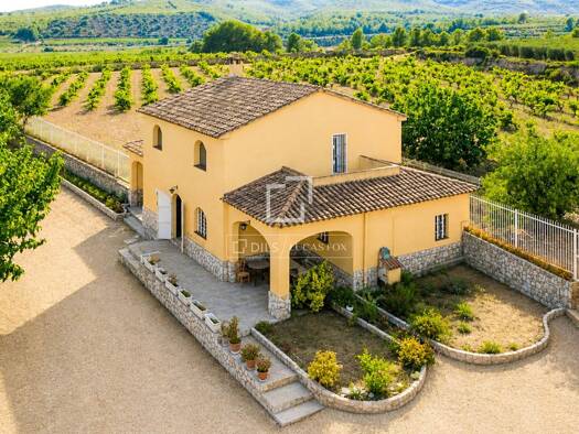 Haus zum Kauf 790.000 € 229 m² 259.041 m² Grundstück la Bisbal del Penedès 43717