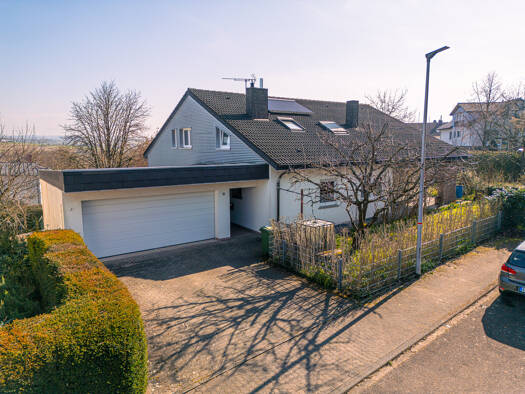 Mehrfamilienhaus zum Kauf 699.000 € 10 Zimmer 280,5 m² 922 m² Grundstück Bretten 75015