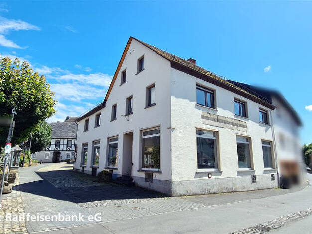 Wohn- und Geschäftshaus zum Kauf als Kapitalanlage geeignet 179.000 € 7 Zimmer 309 m² 205 m² Grundstück Ulmen Ulmen 56766