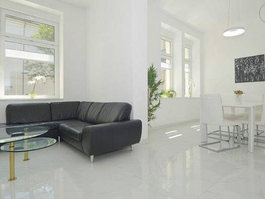 Wohnung zur Miete 2.490 € 2 Zimmer 77 m² EG frei ab 01.04.2026 Wiesbaden 65195