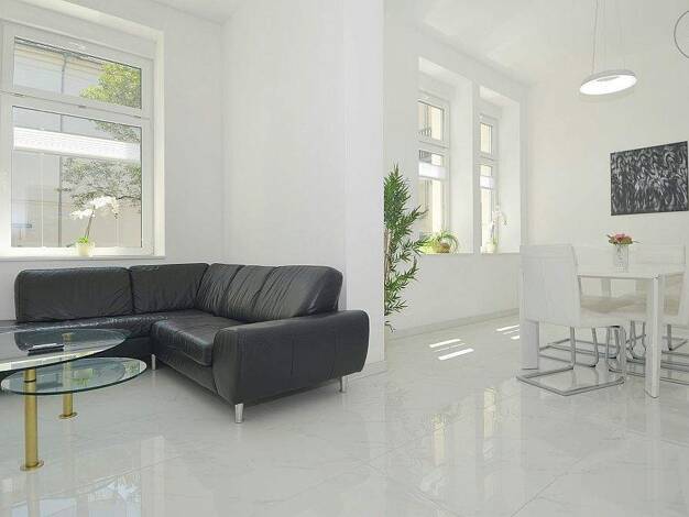 Wohnung zur Miete 2.490 € 2 Zimmer 77 m² EG frei ab 01.04.2026 Wiesbaden 65195