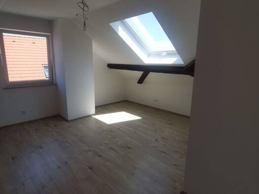 Wohnung zur Miete 880 € 2 Zimmer 75 m² Geschoss 4/5 frei ab 01.01.2026 Nürtingen 72622