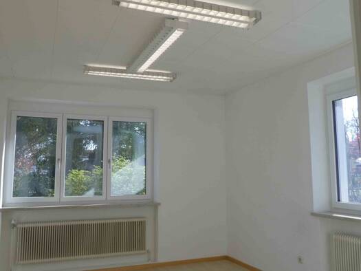 Büro zur Miete 760 € 3 Zimmer 74 m² Bürofläche Braunau am Inn 5280