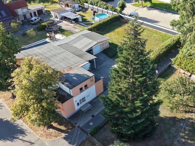 Haus zum Kauf 155.000 € 8 Zimmer 180 m² 1.055 m² Grundstück Hohenleipisch Hohenleipisch 04934