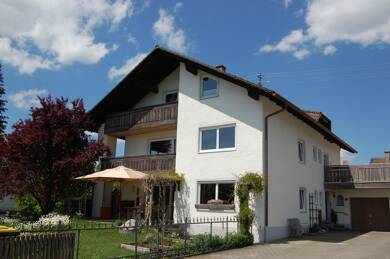 Wohnung zur Miete 1.000 € 4 Zimmer 104 m² 1. Geschoss frei ab sofort Ettringen Ettringen 86833