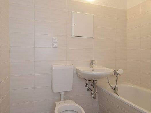 Wohnung zur Miete 449 € 3 Zimmer 70,4 m² 2. Geschoss Lunzbergring 5 Heide Nord Halle (Saale) 06120