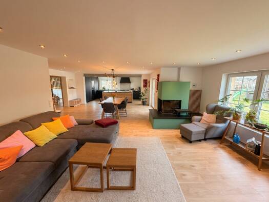 Einfamilienhaus zum Kauf 1.200.000 € 9 Zimmer 291 m² 817 m² Grundstück Endingen Endingen 79346