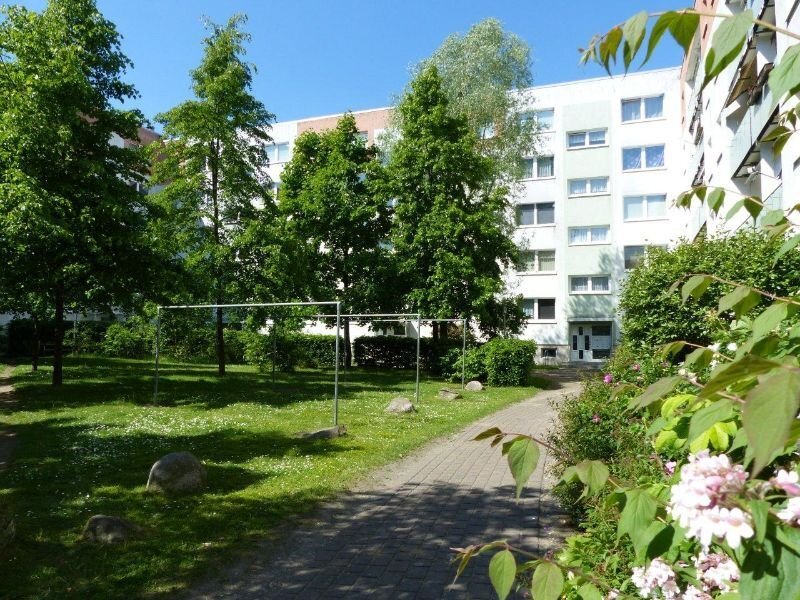 Wohnung zur Miete 410 € 3 Zimmer 58,1 m²<br/>Wohnfläche 4.<br/>Geschoss 01.12.2024<br/>Verfügbarkeit Robert-Havemann-Str. 3 Großer Dreesch Schwerin 19061