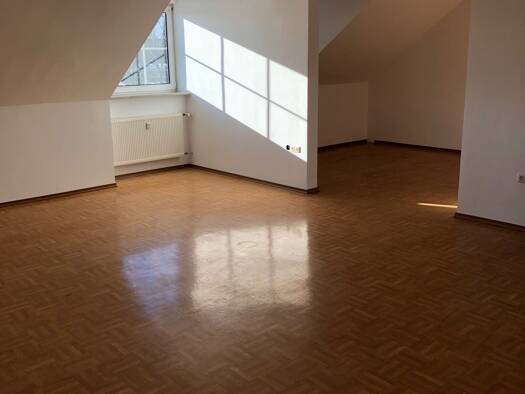 Wohnung zur Miete 1.250 € 5 Zimmer 160 m² frei ab 01.12.2026 Weiden Weiden in der Oberpfalz 92637
