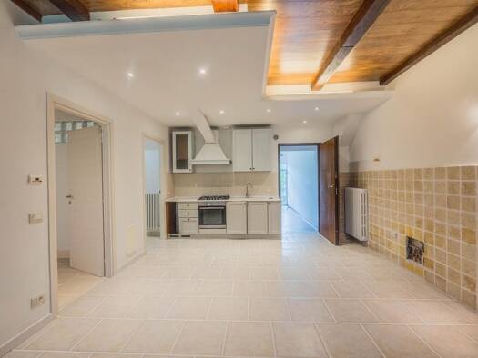 Wohnung zum Kauf 109.000 € 2 Zimmer 50 m² frei ab sofort Gardone Riviera 25083