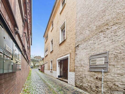 Einfamilienhaus zum Kauf 210.000 € 6 Zimmer 154 m² 82 m² Grundstück Assmannshausen Rüdesheim am Rhein / Assmannshausen 65385