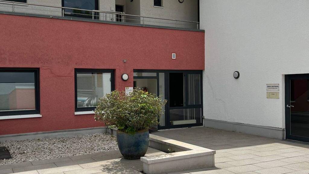 Bürogebäude zur Miete provisionsfrei 1.300 € 4 Zimmer 145,4 m² Bürofläche Engelskirchen-Hardt Engelskirchen 51766