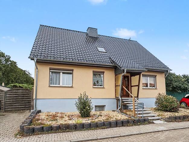 Einfamilienhaus zum Kauf 187.000 € 4 Zimmer 160 m² 658 m² Grundstück Esperstedt Bad Frankenhausen/Kyffhäuser 06567