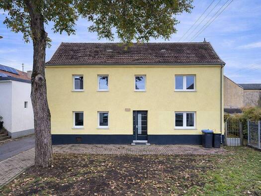 Einfamilienhaus zum Kauf 229.000 € 5 Zimmer 122 m² 588 m² Grundstück Schwalbach 66773