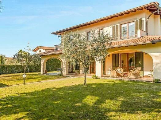 Haus zum Kauf 3.100.000 € 240 m² Forte dei Marmi 55042
