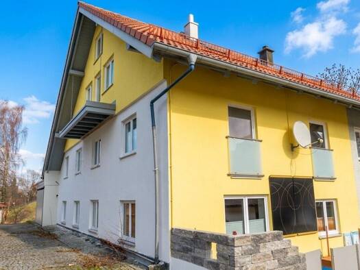 Doppelhaushälfte zum Kauf 330.000 € 7 Zimmer 205 m² 176 m² Grundstück Muthmannshofen Altusried 87452