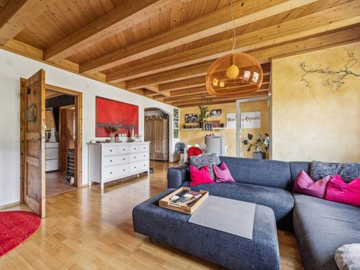 Reihenmittelhaus zum Kauf 435.000 € 4,5 Zimmer 124 m² 2.440 m² Grundstück frei ab 01.12.2026 Eggingen 79805