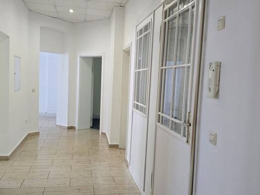 Praxis zur Miete 995 € 3 Zimmer 159 m² Bürofläche Landeskronstraße 29 Innenstadt Görlitz 02826