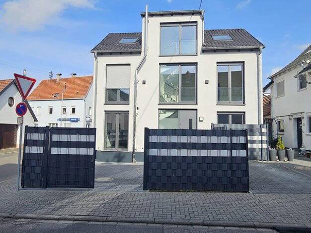 Einfamilienhaus zum Kauf provisionsfrei 589.000 € 5 Zimmer 167 m² 163 m² Grundstück Speyerer Straße 25 Neuhofen 67141