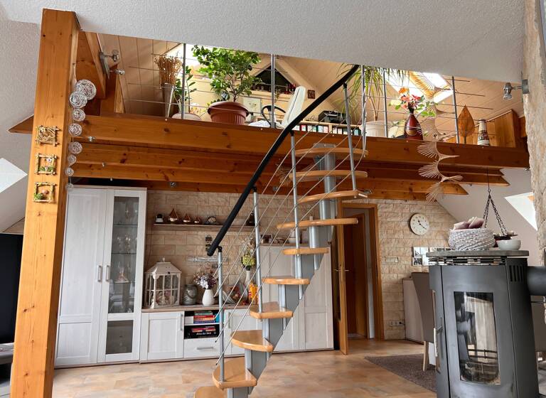 Einfamilienhaus zum Kauf 298.000 € 7 Zimmer 220 m²<br/>Wohnfläche 707 m²<br/>Grundstück Kloster Bad Salzungen 36433