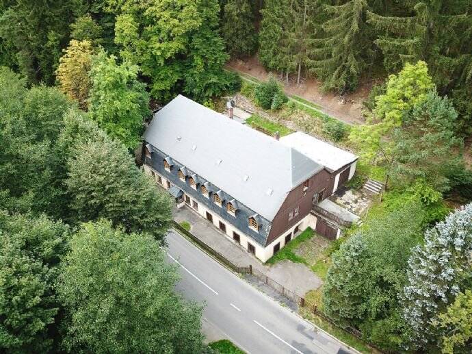 Haus zum Kauf 85.000 € 10 Zimmer 200 m²<br/>Wohnfläche 2.500 m²<br/>Grundstück Langenberg Raschau / Langenberg 08352