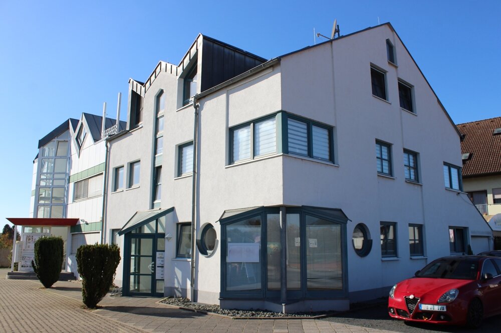 Haus zum Kauf 699.000 € 13 Zimmer 86 m²<br/>Wohnfläche 1.020 m²<br/>Grundstück Mühlheim Mühlheim 63165