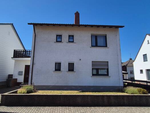 Einfamilienhaus zum Kauf provisionsfrei 225.000 € 5 Zimmer 140 m² 409 m² Grundstück frei ab sofort Tilsitstraße 4 Contwig Contwig 66497